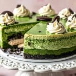green velvet oreo cheesecake
